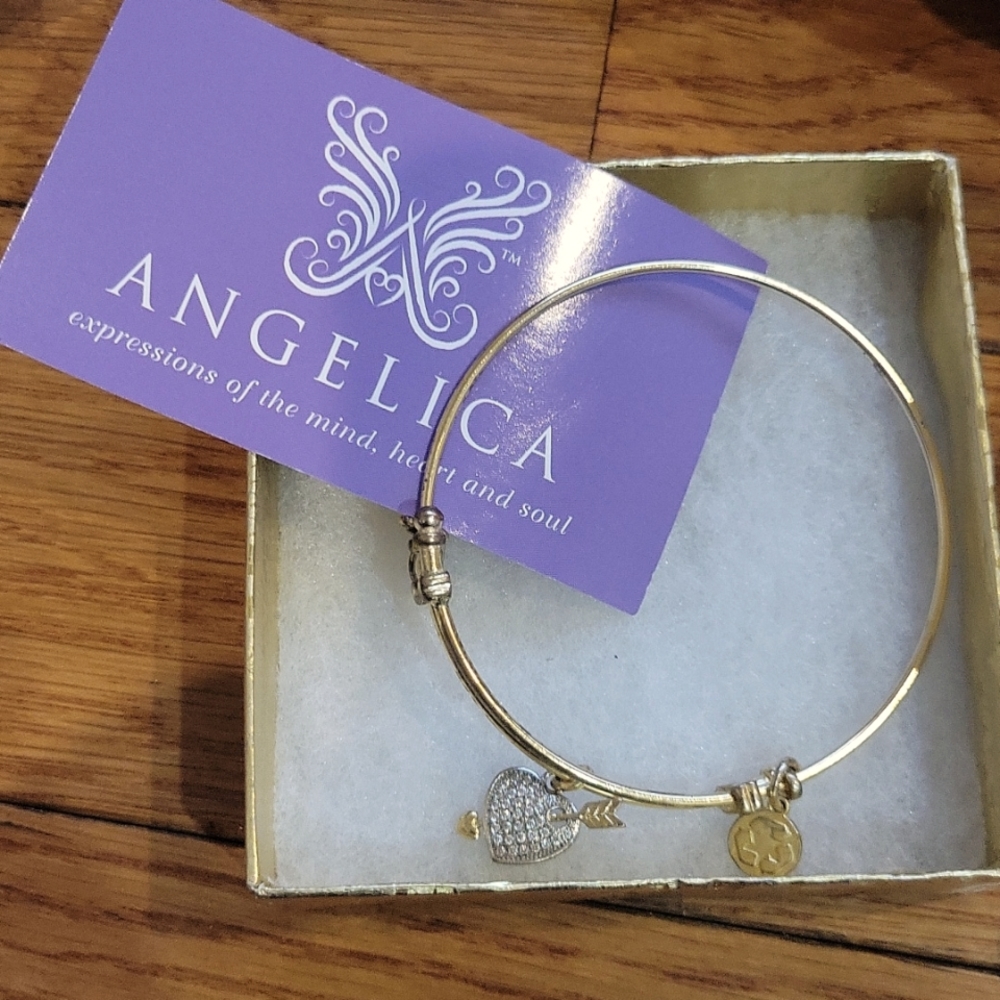 Angelica bracelet
